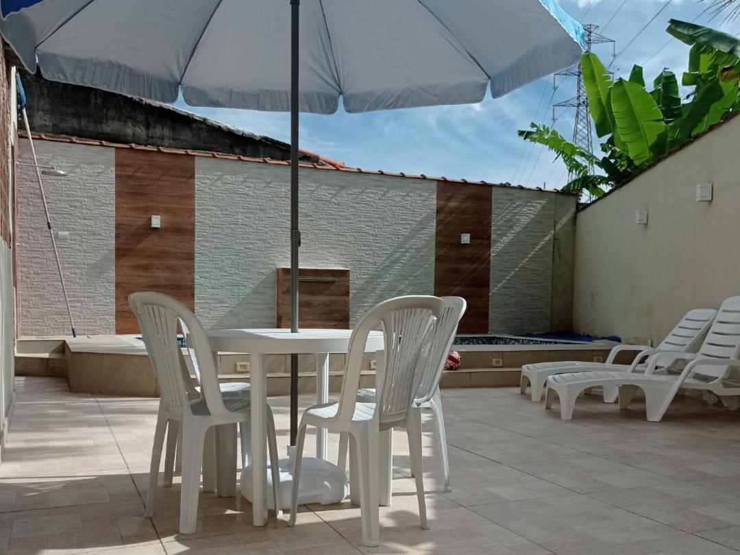 Kitnetes "Recanto Familia Gomes" Caraguatatuba Exterior foto